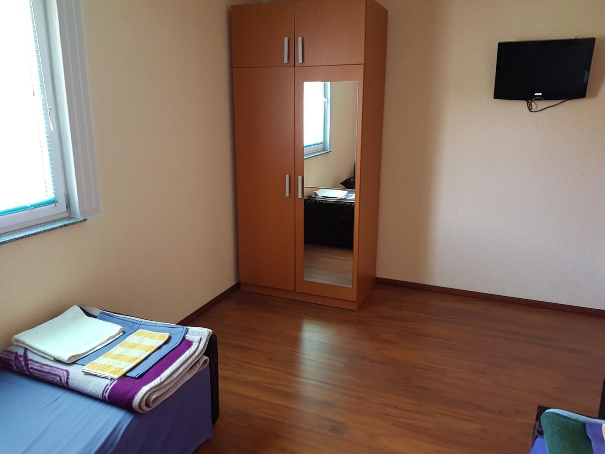 Hotel Pansion Basa Ustikolina Esterno foto