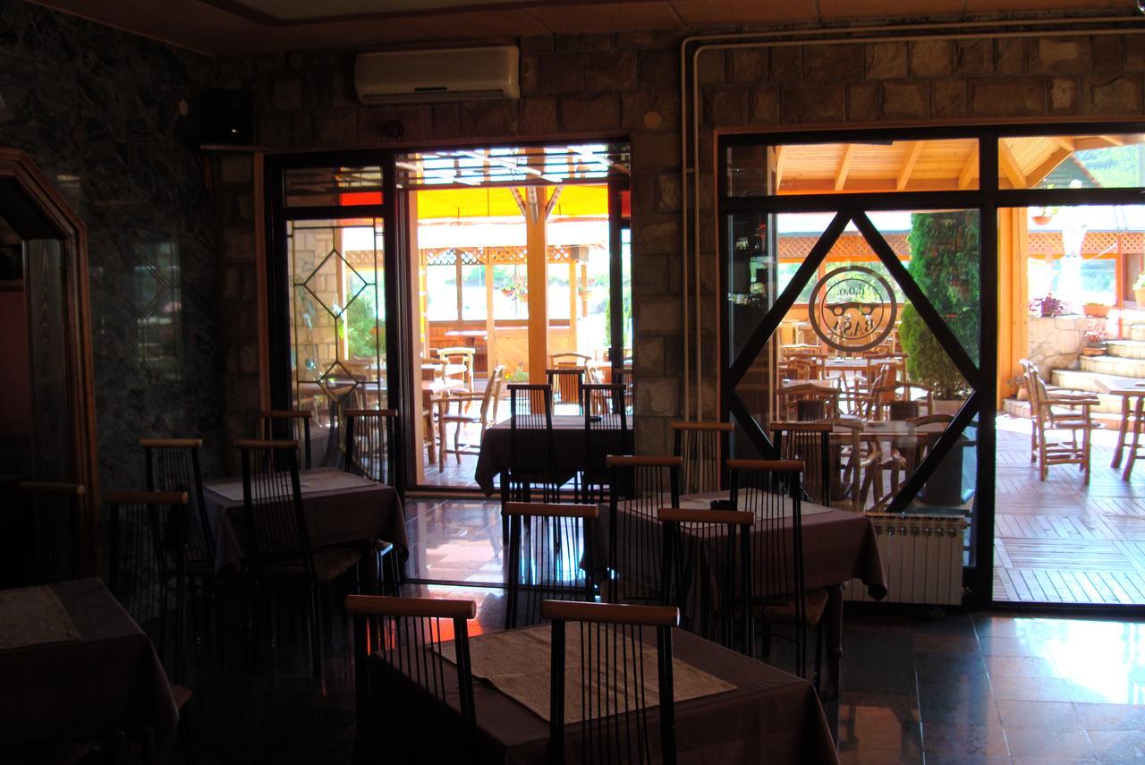 Hotel Pansion Basa Ustikolina Esterno foto