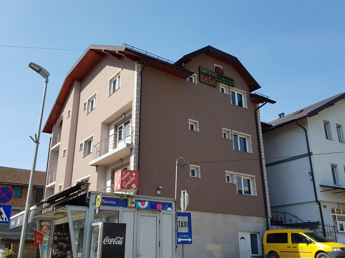 Hotel Pansion Basa Ustikolina Esterno foto